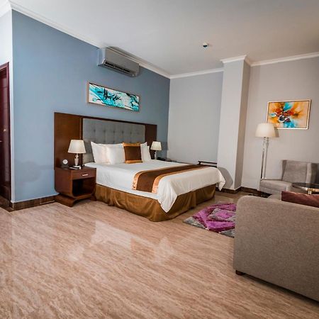 Hotel City Plaza & Suites Давид Екстер'єр фото